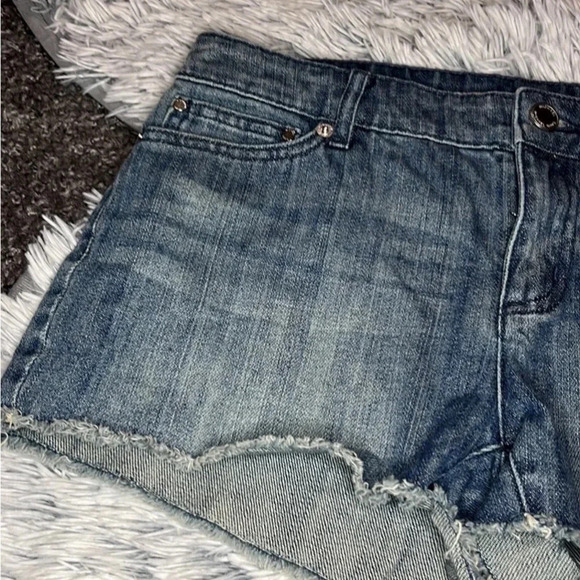 Michael Kors Shorts size 4 - Picture 4 of 13
